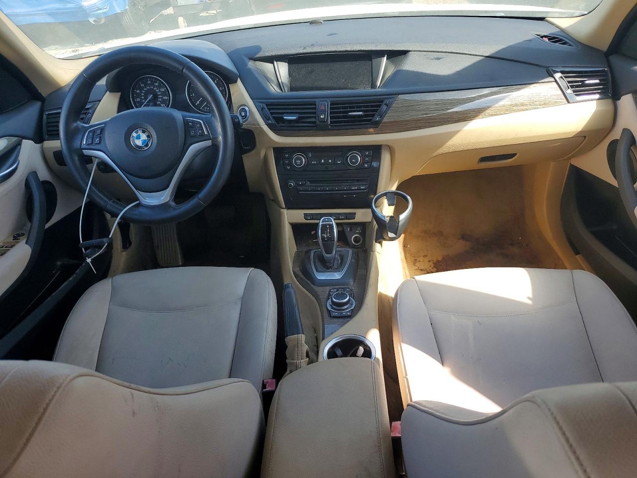 2013 BMW X1 VIN WBAVL1C52DVR83876 photo 8
