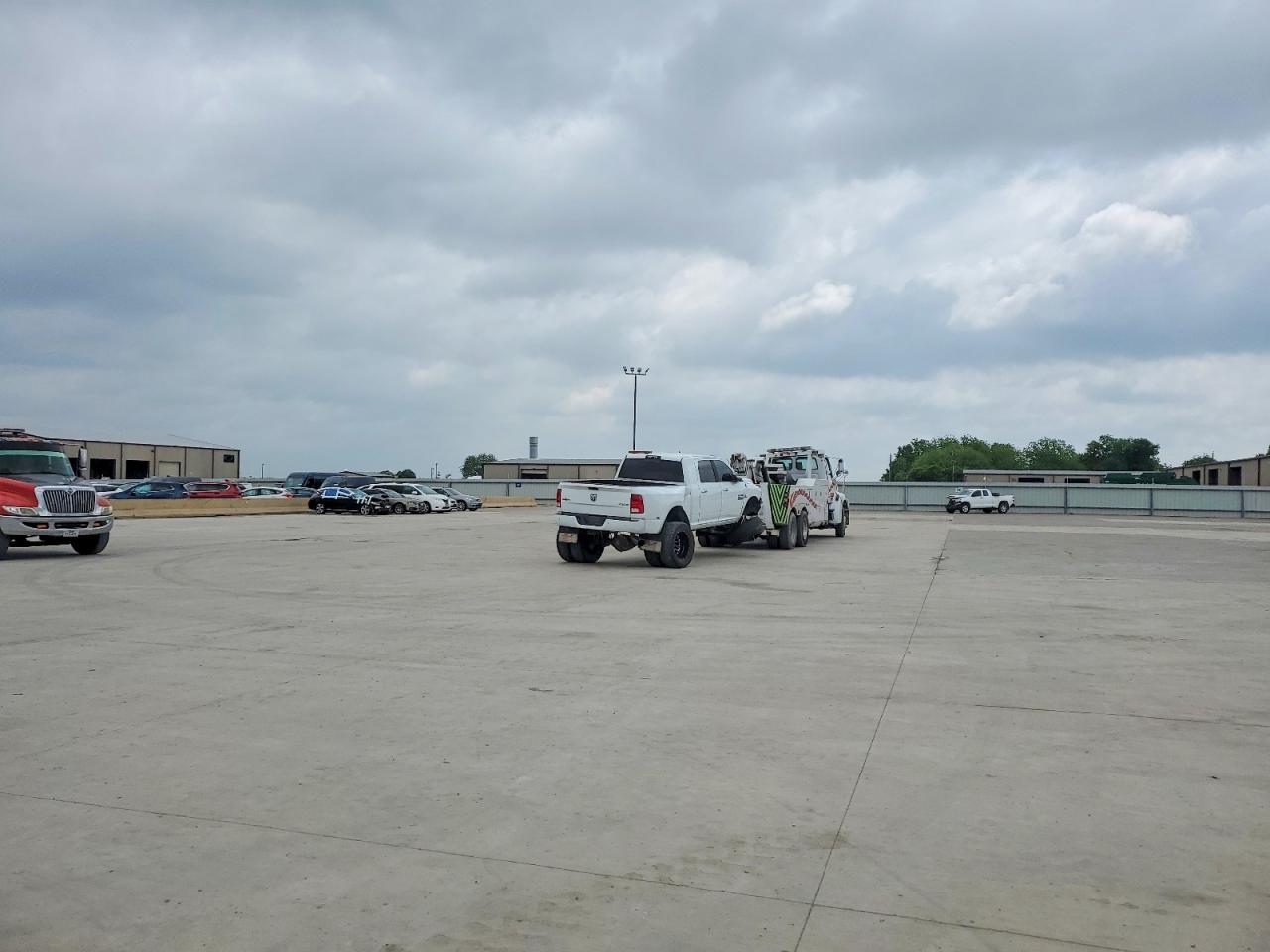 2016 Ram 3500 VIN 3C63RRLL4GG216122 photo 11