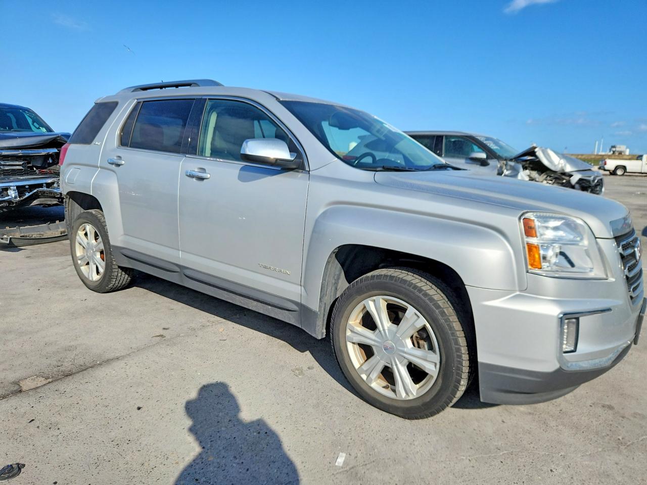 2016 GMC Terrain VIN 2GKFLUE37G6248859 photo 4