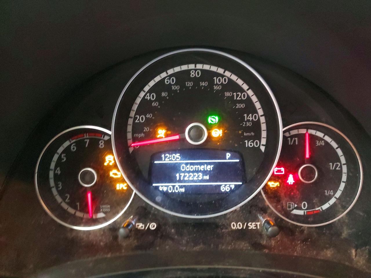 2016 Volkswagen Beetle VIN 3VWF17AT5GM637625 photo 9
