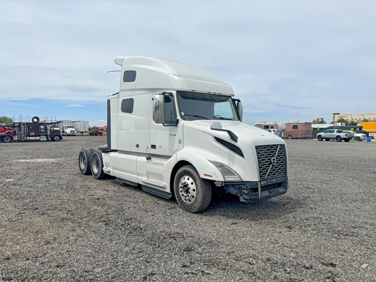2020 Volvo Vn VIN 4V4NC9EH4LN258310 photo 1