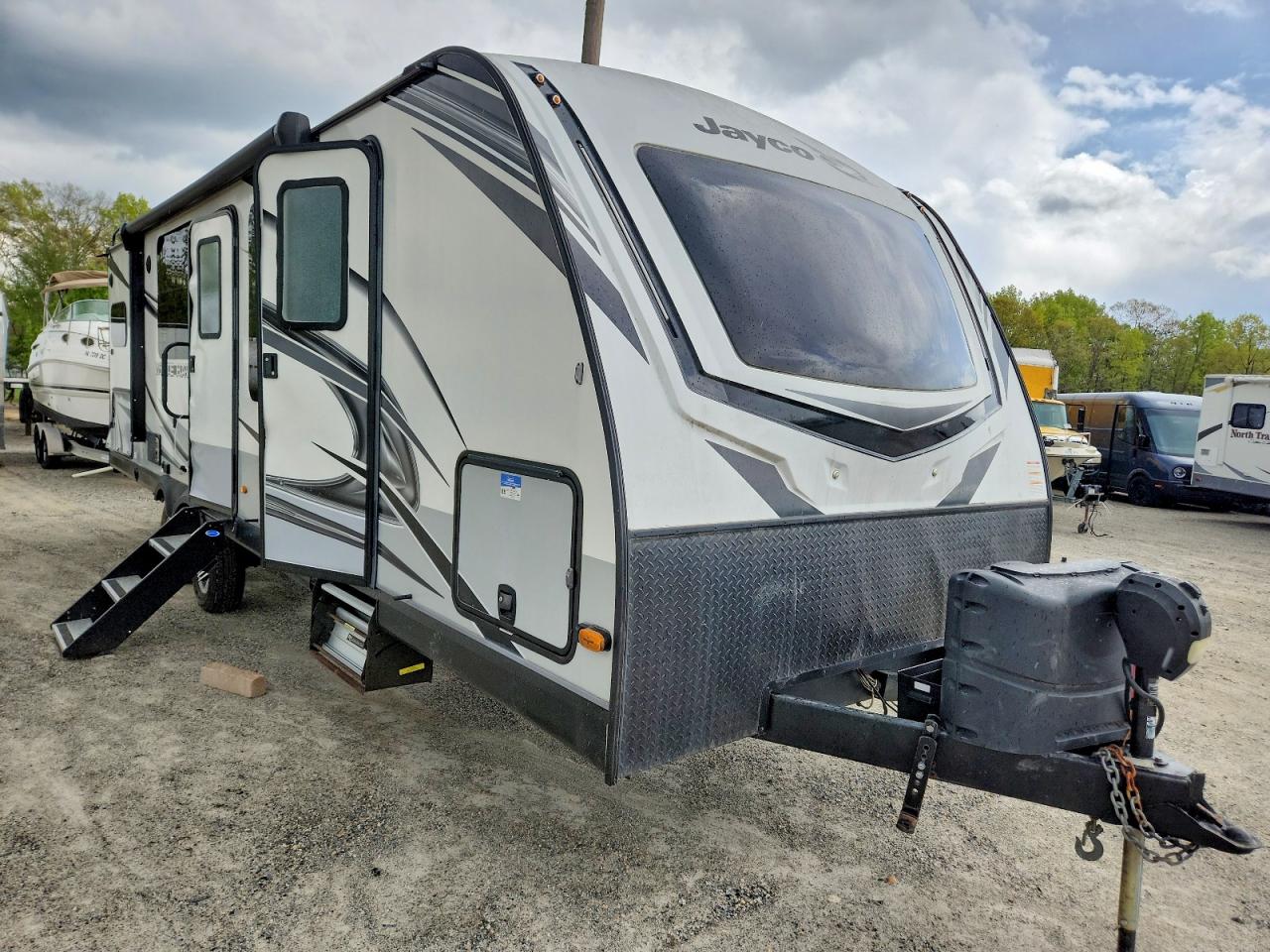 2022 JAYCO Travel tra VIN 1UJBJ0BR3N14G0140 photo 1