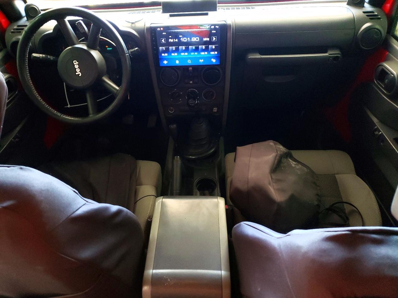 2009 Jeep Wrangler / VIN 1J4GA39179L728851 photo 8