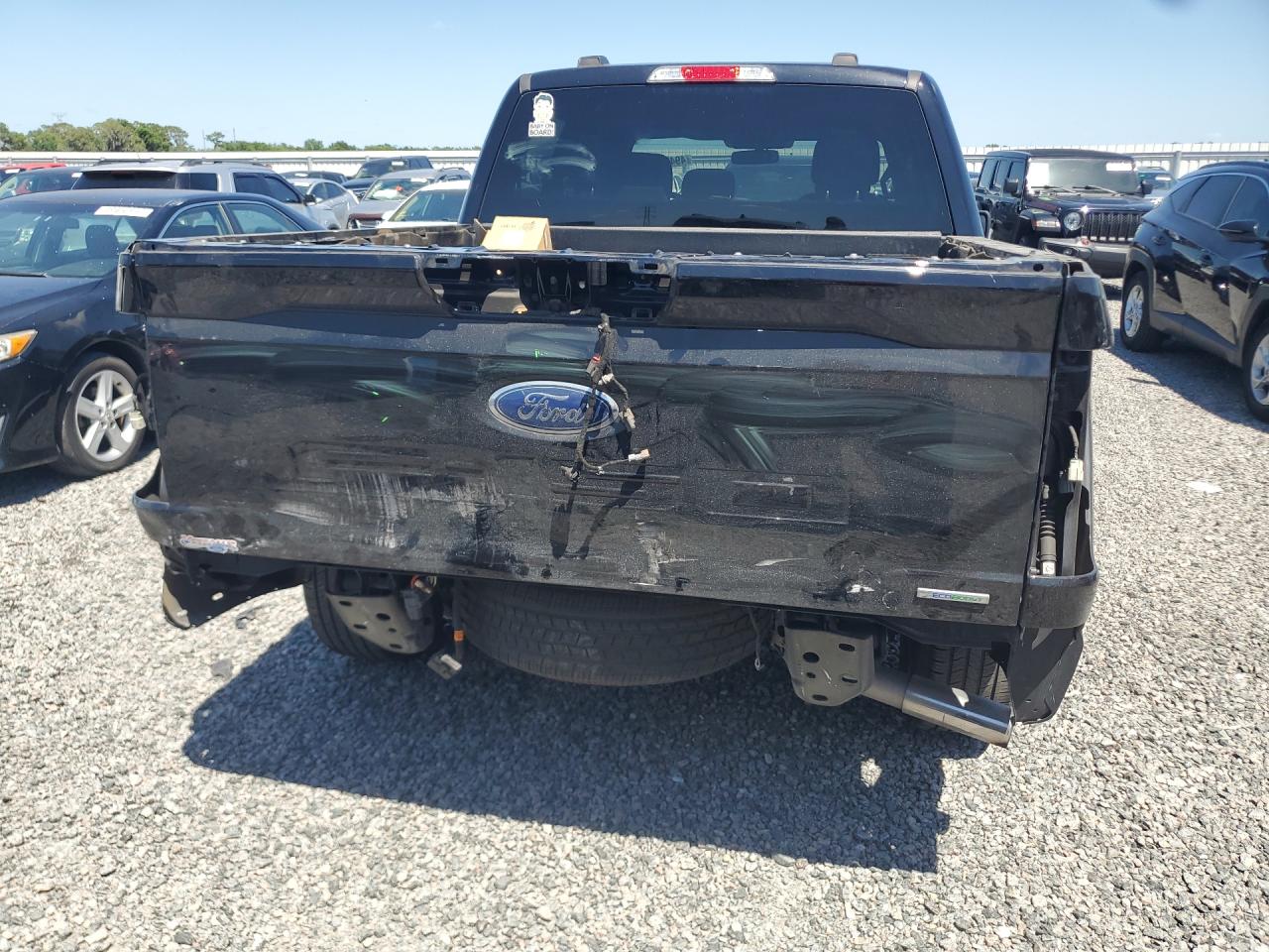 2022 Ford F150 VIN 1FTEW1CP0NFA77989 photo 6
