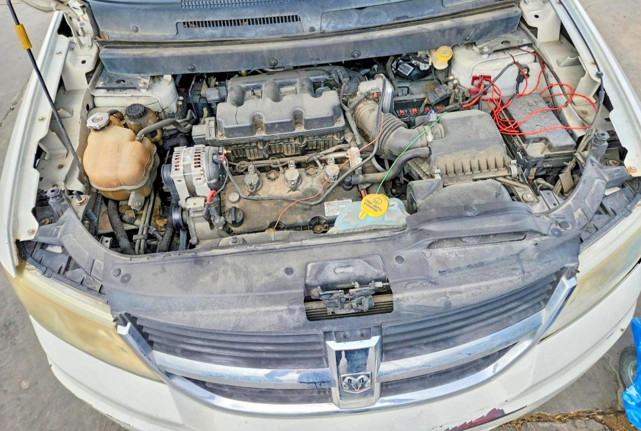 2010 Dodge Journey VIN 3D4PG5FV1AT120665 photo 12