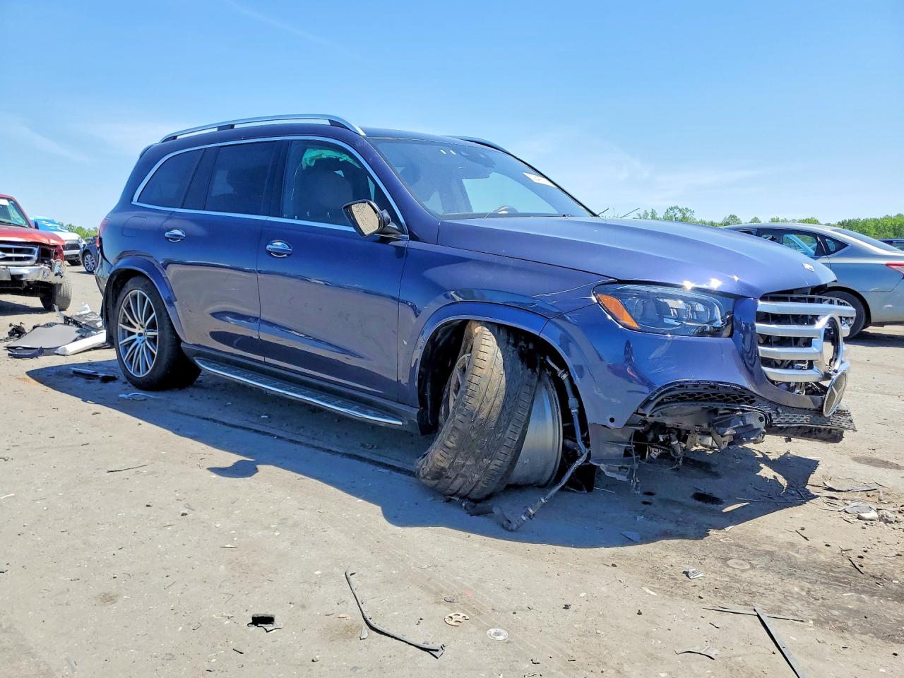 2025 Mercedes-Benz Gls-class VIN 4JGFF8FEXSB338017 photo 4
