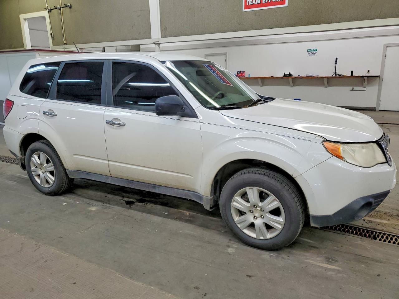 2009 SUBARU Forester VIN JF2SH61639H701607 photo 4