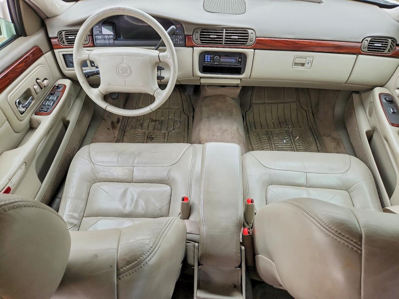 1997 Cadillac Deville VIN 1G6KD52YXVU218172 photo 8