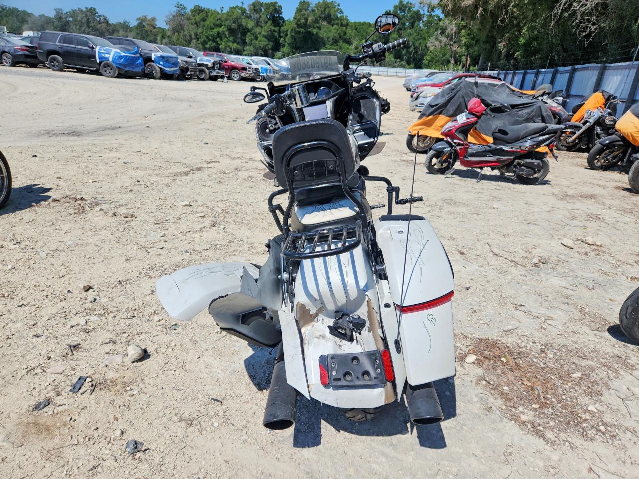 2020 INDIAN Challenger VIN 56KLCDRR8L3387066 photo 4