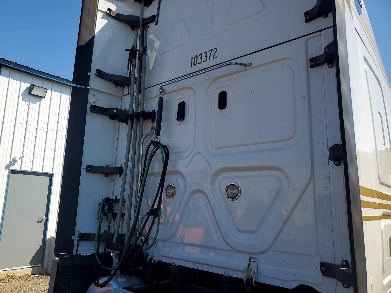 2019 FREIGLINER All other VIN 3AKJGLDR2KDJW1818 photo 6