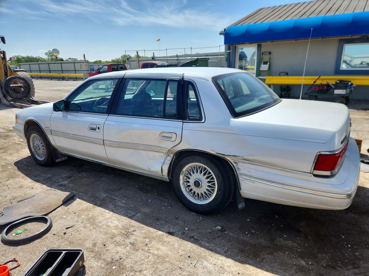 1993 Lincoln Continentl VIN 1LNLM9843PY652177 photo 2