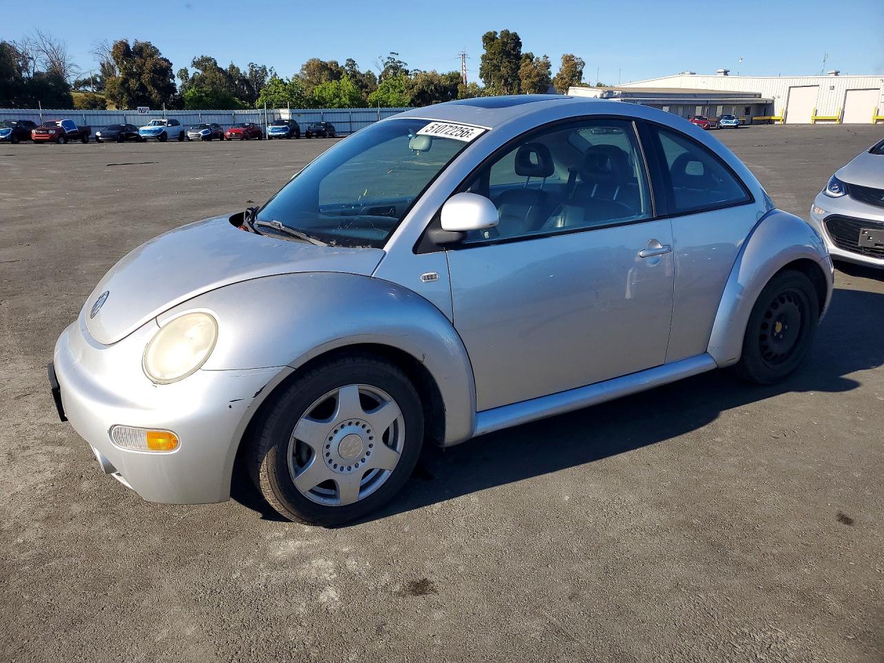 1999 Volkswagen Beetle VIN 3VWCC21CXXM473398 photo 1