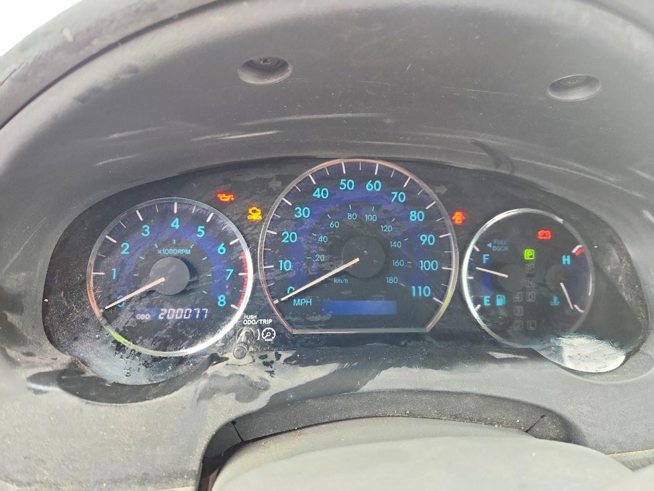2007 Toyota Sienna VIN 5TDBK22C57S001089 photo 9
