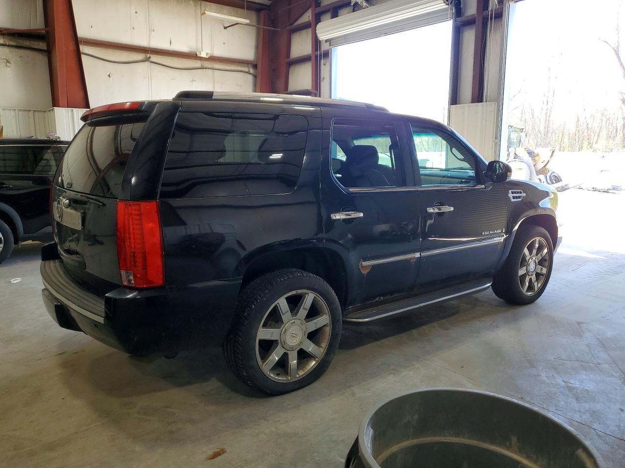 2008 Cadillac Escalade VIN 1GYFK63848R116537 photo 3
