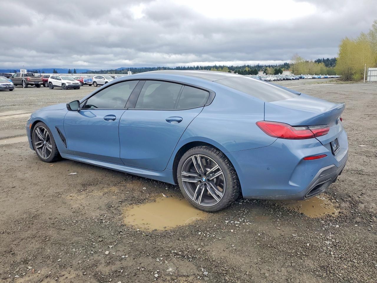 2022 BMW M8 VIN WBAGV8C01NCJ92820 photo 2