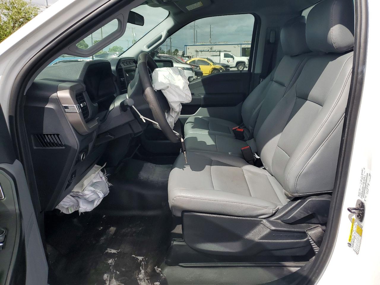 2024 Ford F150 VIN 1FTMF1K51RKD50902 photo 7