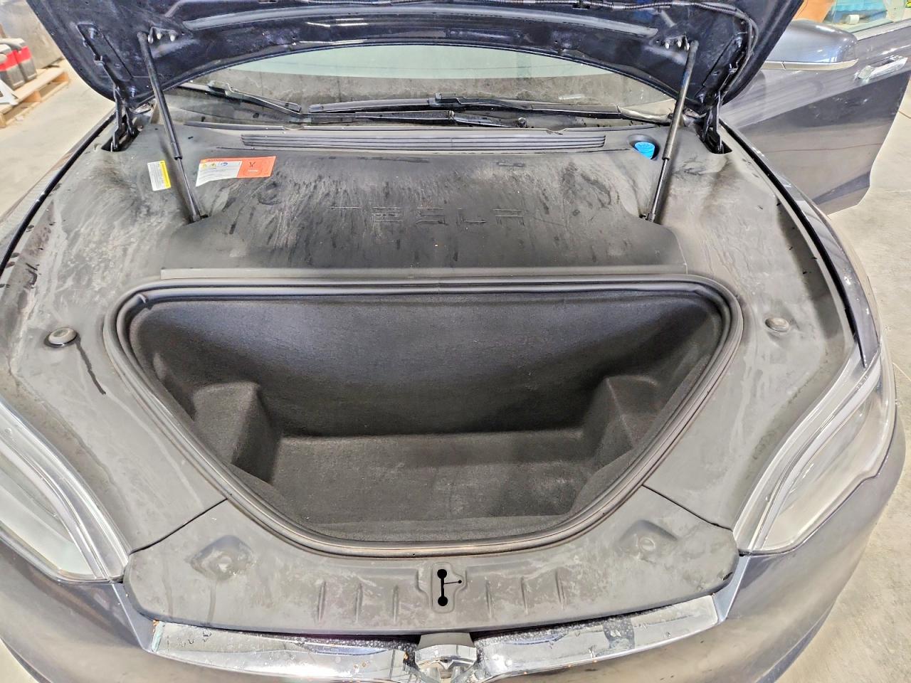 2017 Tesla Model s VIN 5YJSA1E2XHF190635 photo 11