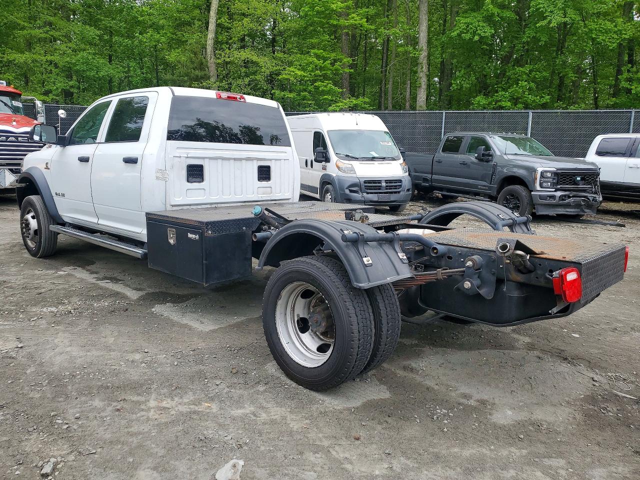 2021 Ram 5500 VIN 3C7WRNFL9MG592050 photo 2