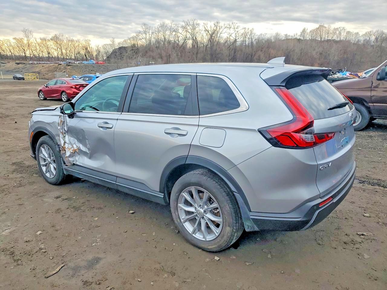 2025 Honda Crv VIN 7FARS4H76SE018196 photo 2