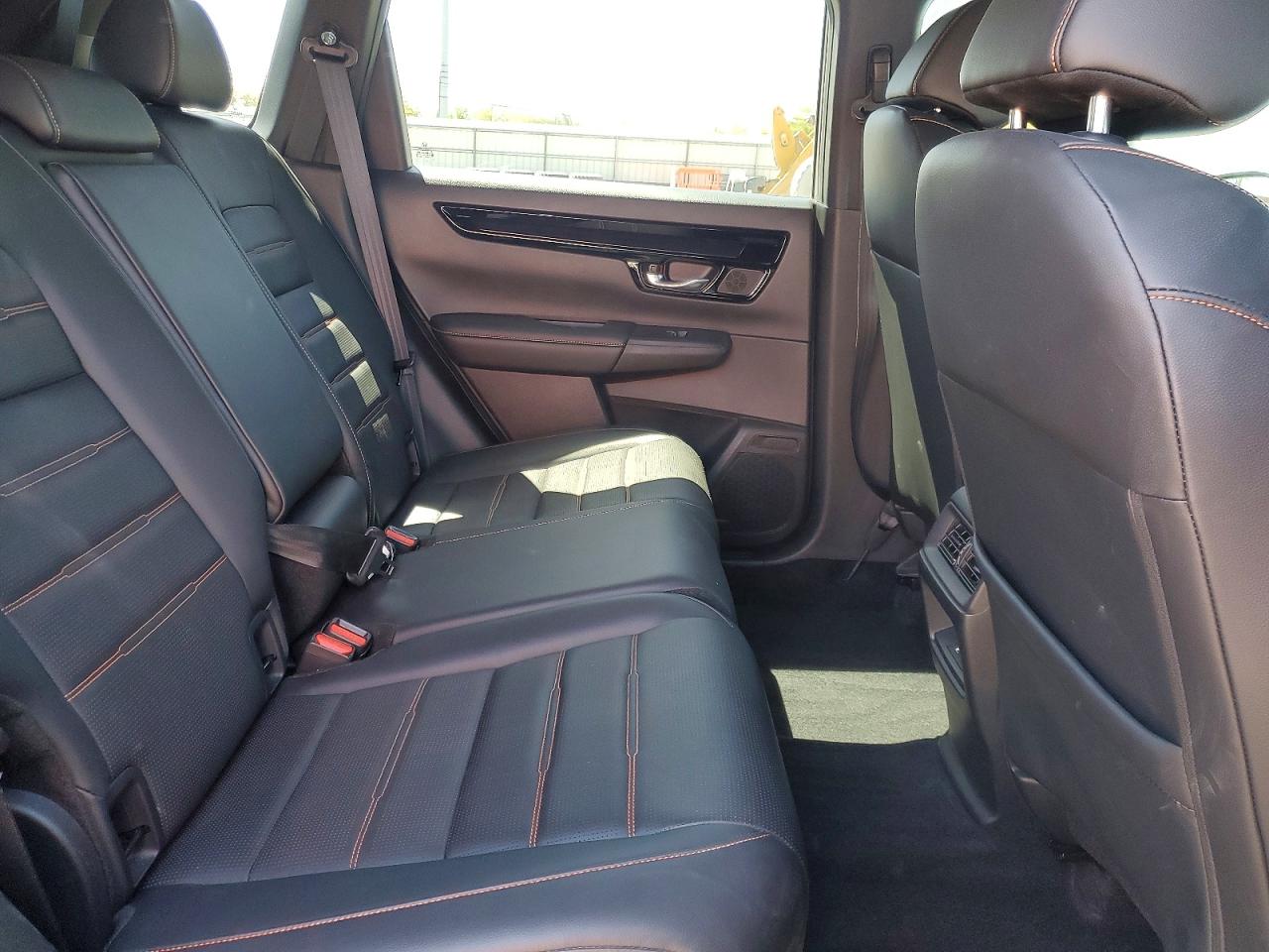 2023 Honda Crv VIN 2HKRS6H90PH810975 photo 11