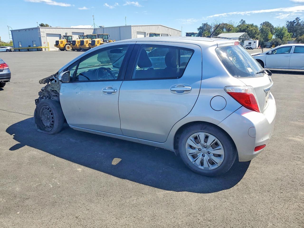 2014 Toyota Yaris VIN VNKKTUD37EA012280 photo 2