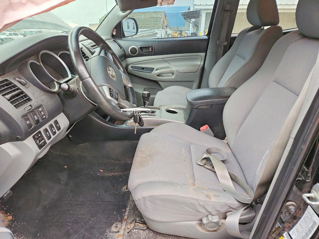 2013 Toyota Tacoma VIN 3TMLU4EN7DM108647 photo 7