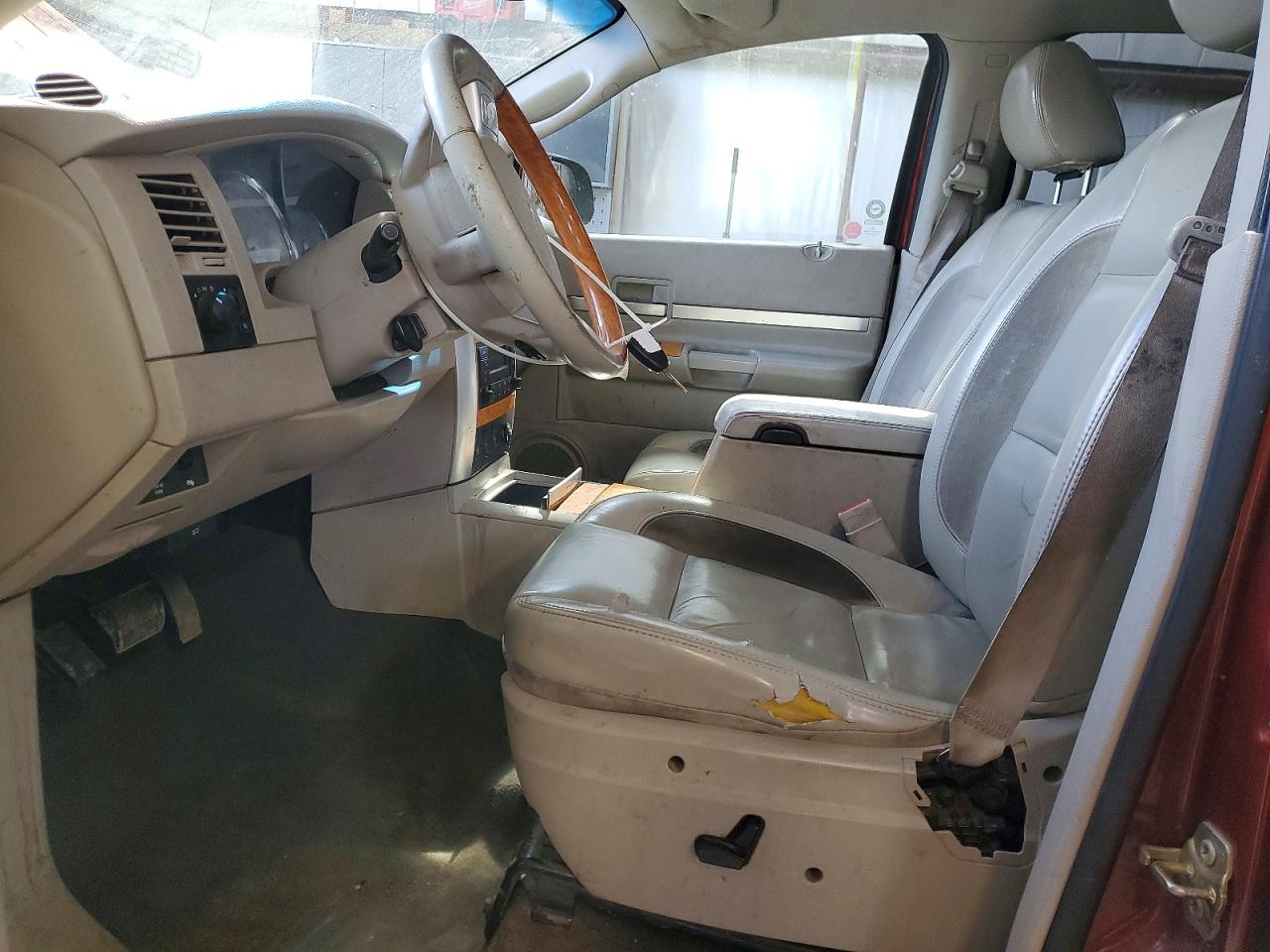 2007 Chrysler Aspen VIN 1A8HW58207F514225 photo 7
