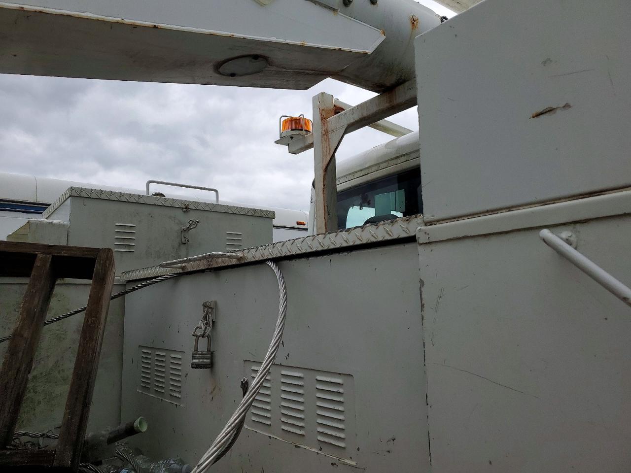 2013 FREIGHTLINER All other VIN 1FVACXDT8DHFH7832 photo 6