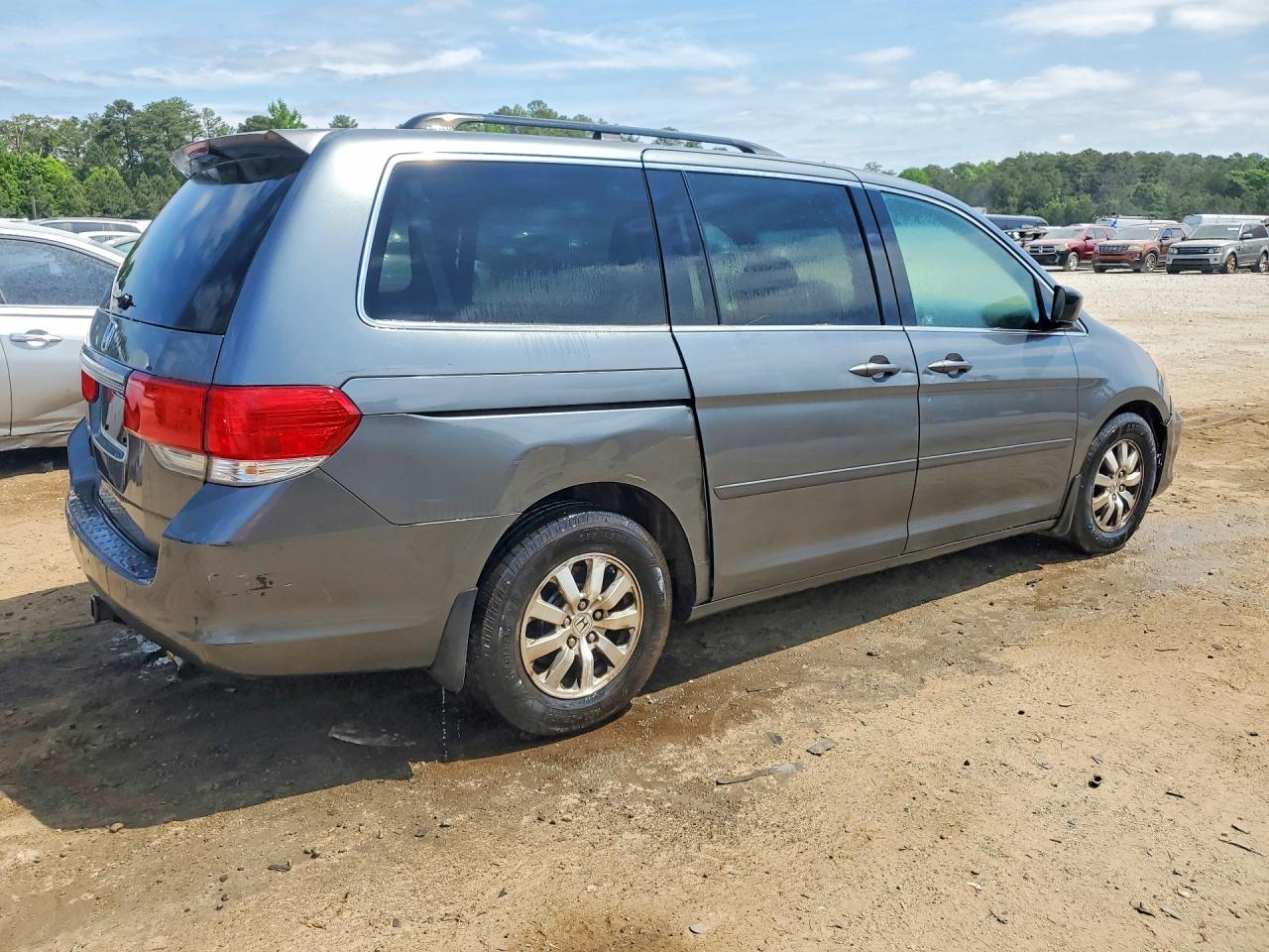 2010 Honda All models VIN 5FNRL3H73AB018769 photo 3