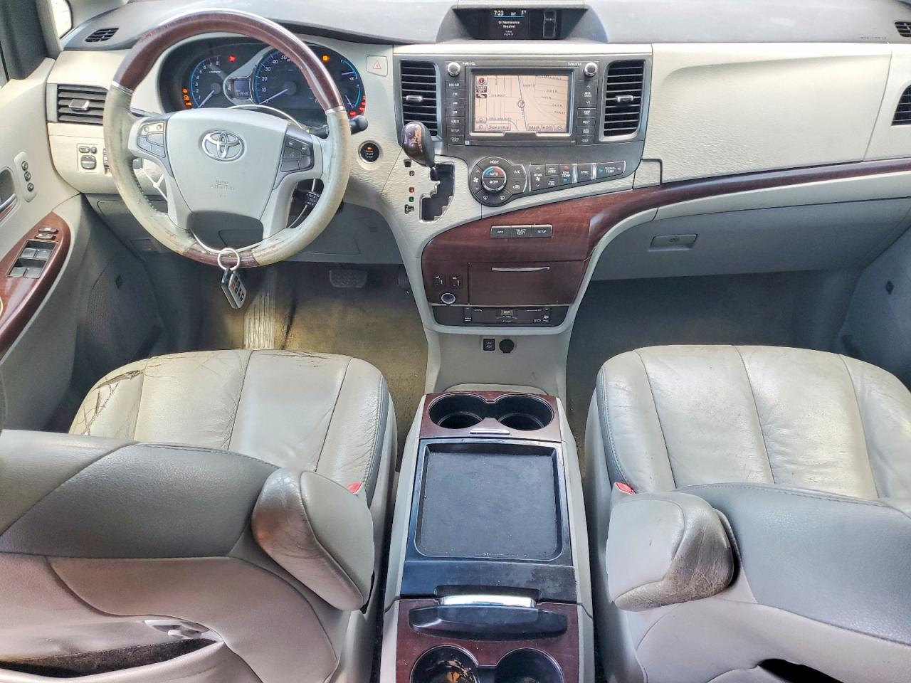 2011 Toyota All models VIN 5TDYK3DC1BS152064 photo 8