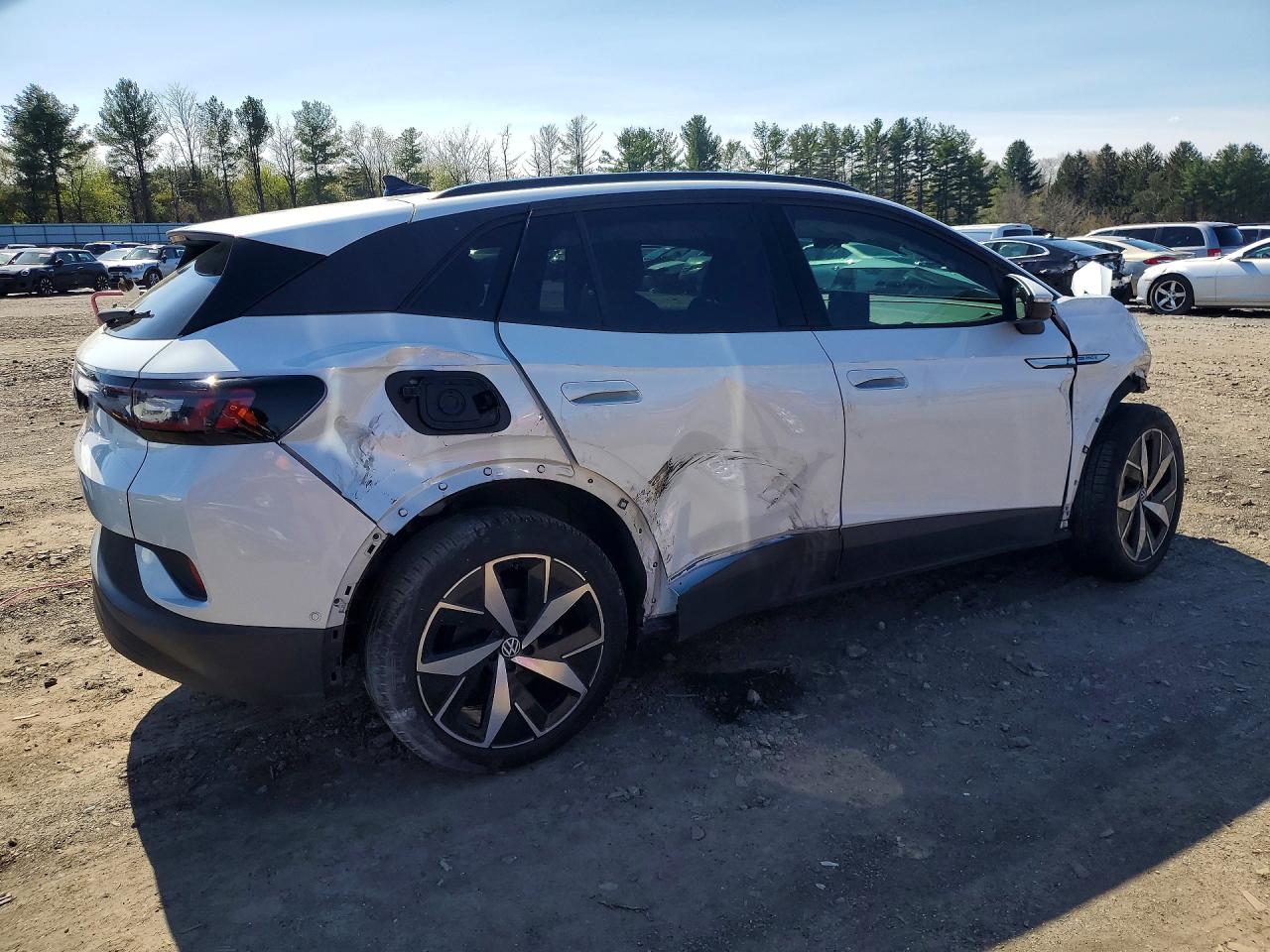 2023 Volkswagen All other VIN 1V2WNPE81PC035706 photo 3