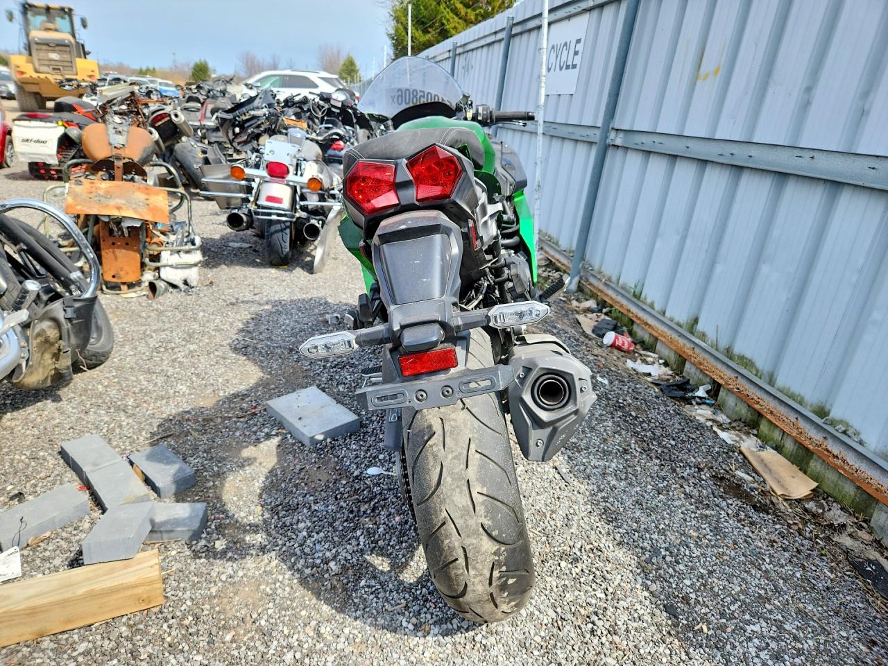 2023 Kawasaki Zx1002 r VIN JKBZXVR11PA002118 photo 4