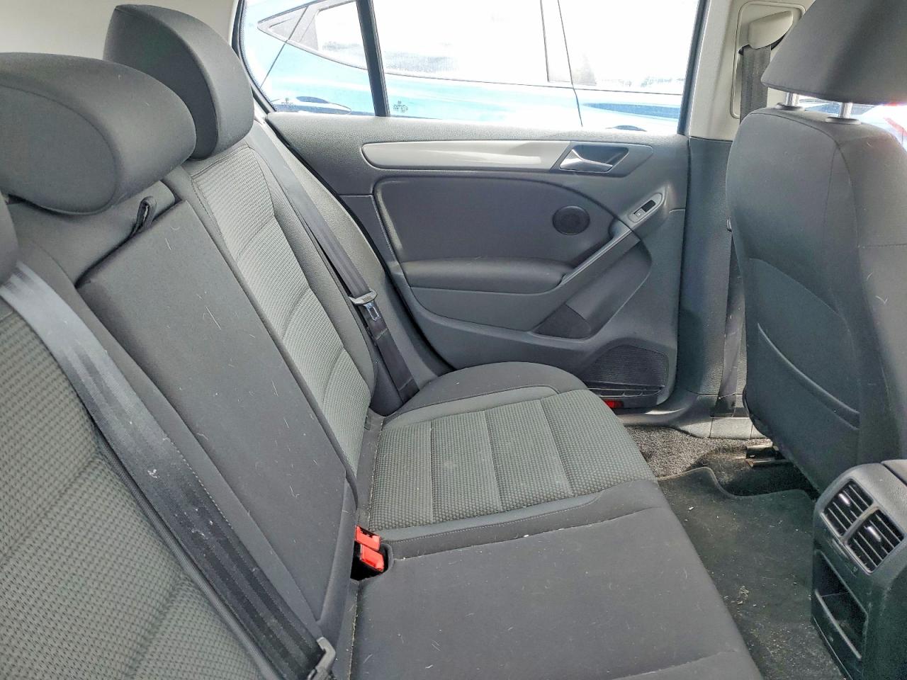 2013 Volkswagen Golf VIN WVWDA7AJ4DW124127 photo 10
