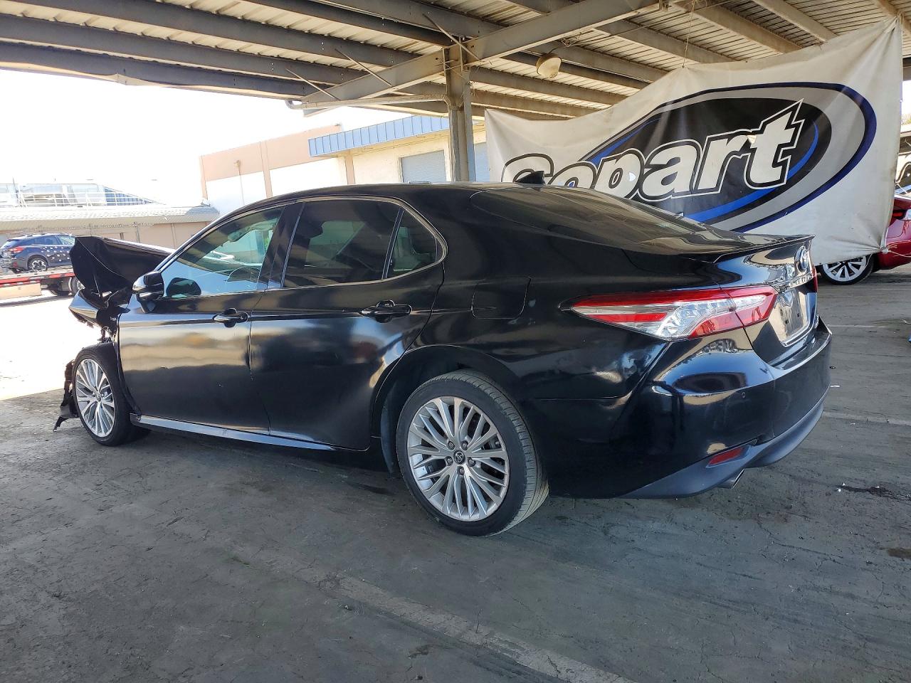 2019 Toyota Camry sola VIN 4T1B21HK1KU011594 photo 2