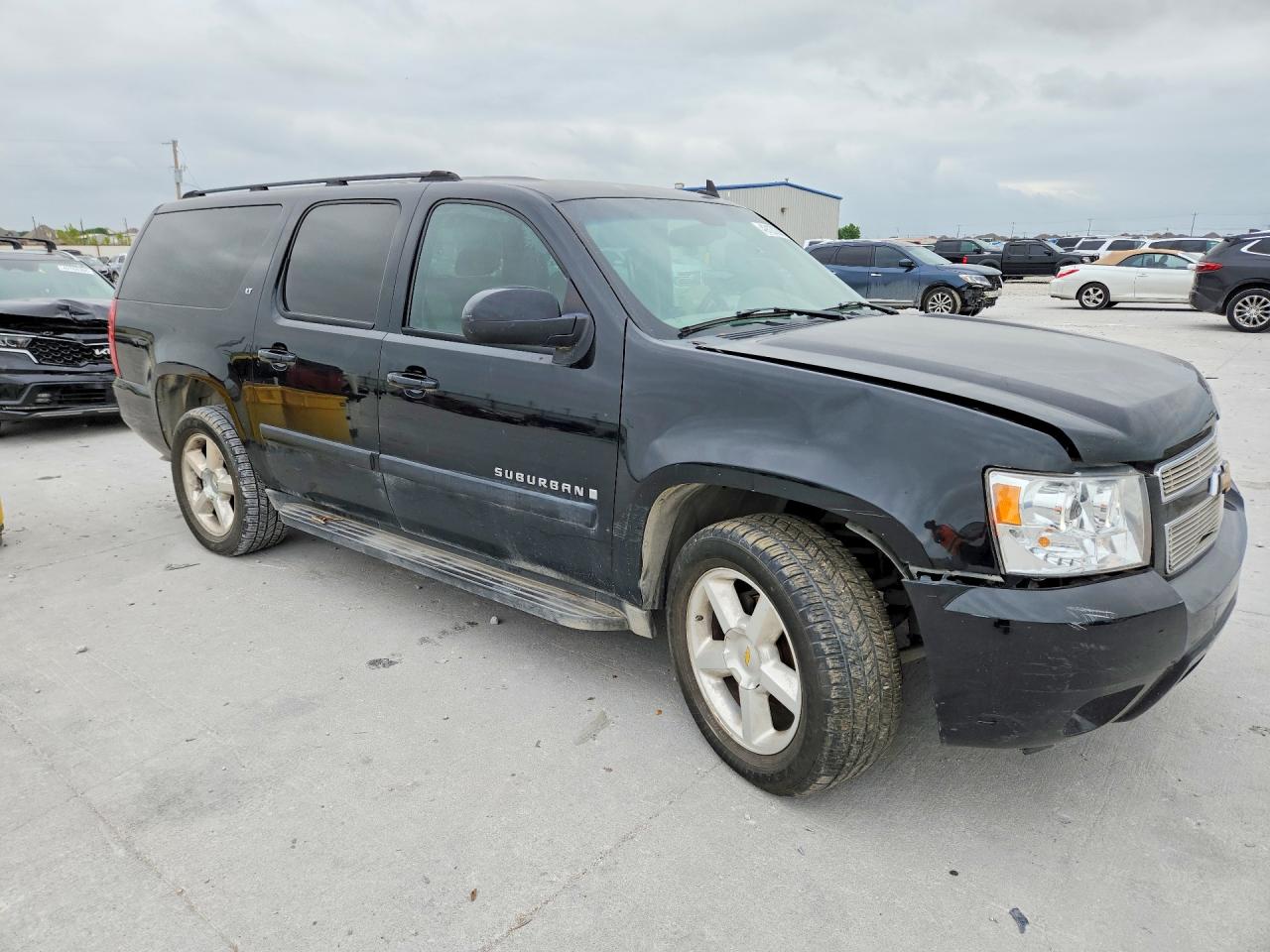 2007 Chevrolet Suburban VIN 3GNFC16027G138280 photo 4