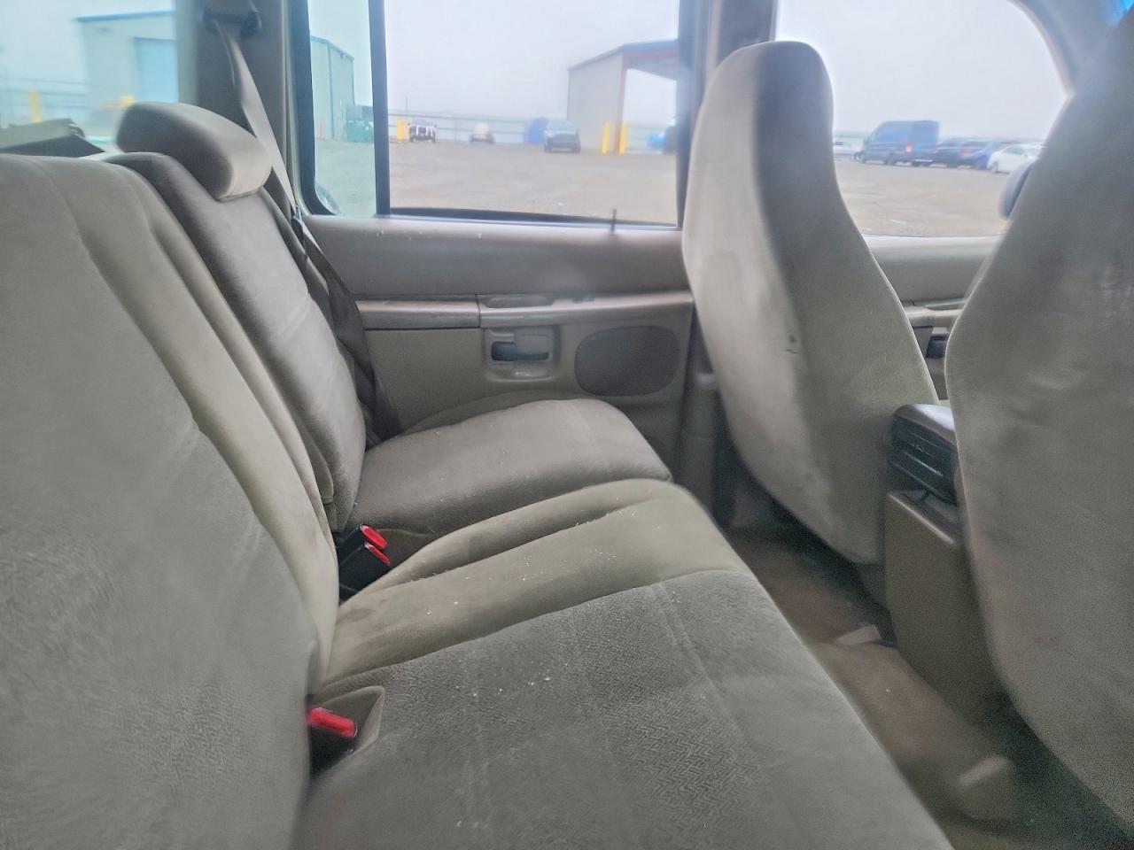 1999 Ford Explorer VIN 1FMZU34X8XUA27210 photo 10