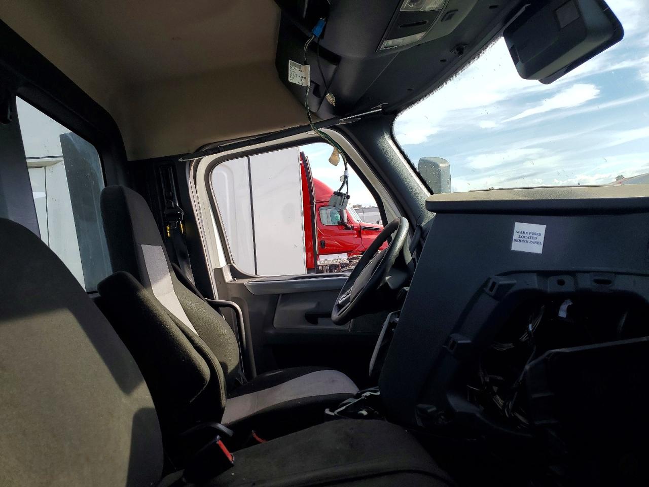 2021 FREIGHTLINER All other VIN 3AKJHLDR0MSMS4965 photo 5