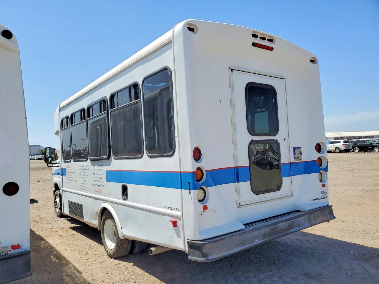 2017 Ford Econoline VIN 1FDFE4FS8HDC01494 photo 2