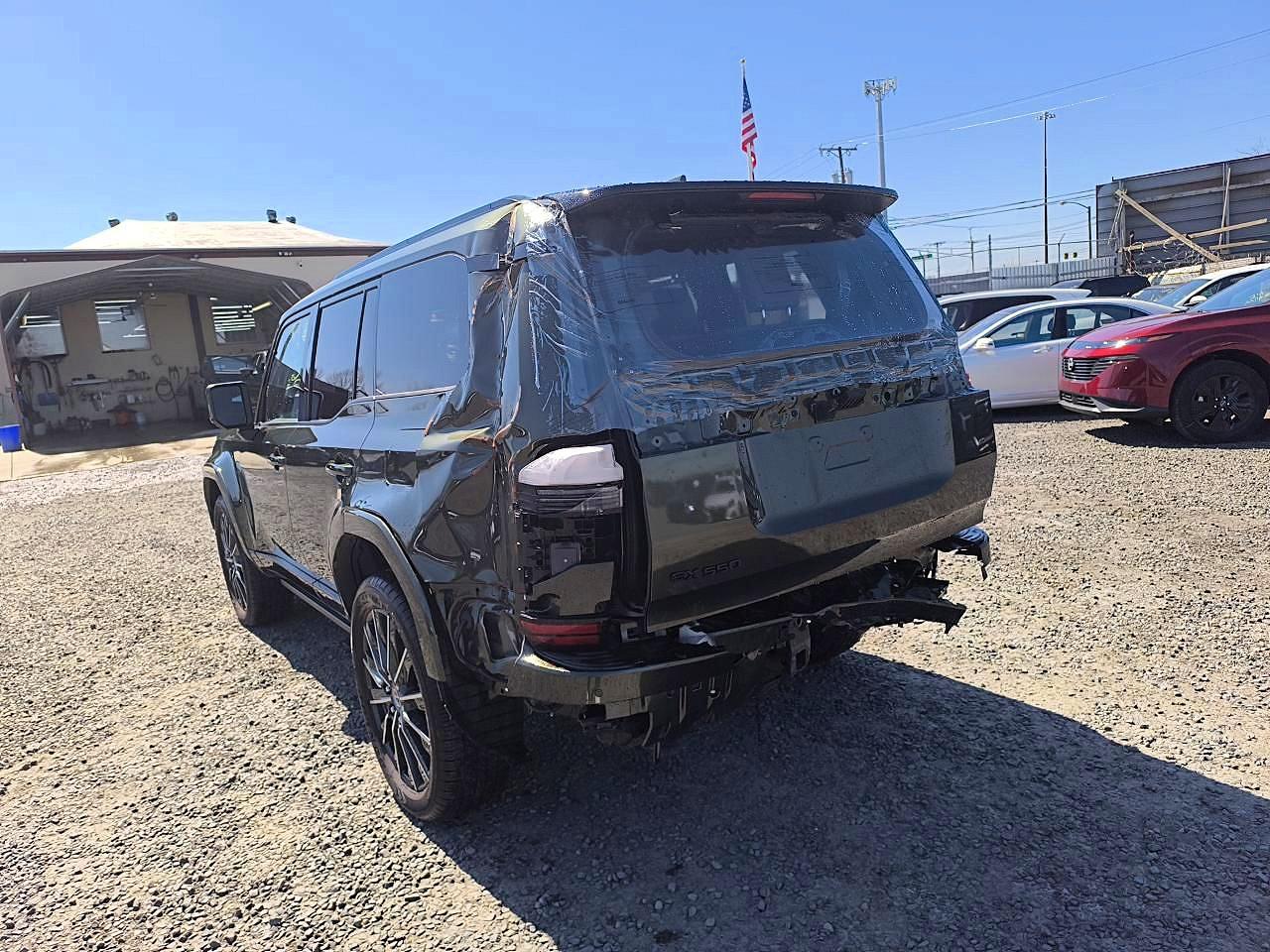 2025 Lexus Gx VIN JTJVBCDX4S5065140 photo 2