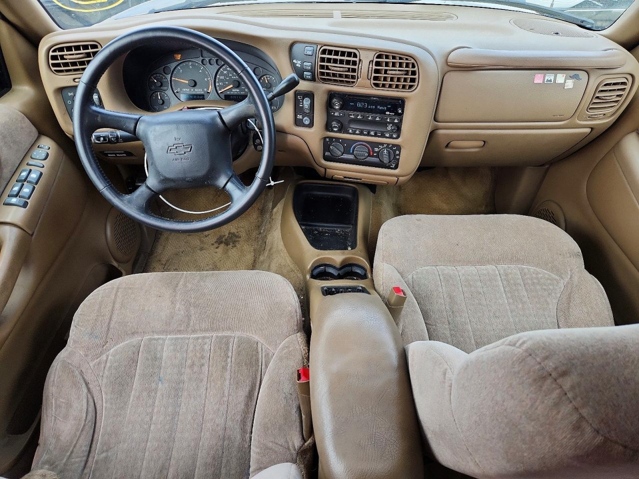 2002 Chevrolet Blazer VIN 1GNDT13W92K201151 photo 8