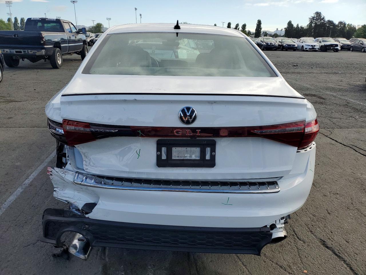 2025 Volkswagen Jetta VIN 3VW2T7BU9SM031818 photo 6