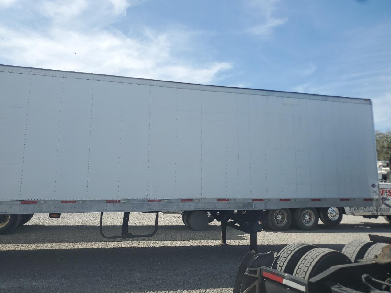 2012 UTILITY All models VIN 1UYVS2537CM264202 photo 5