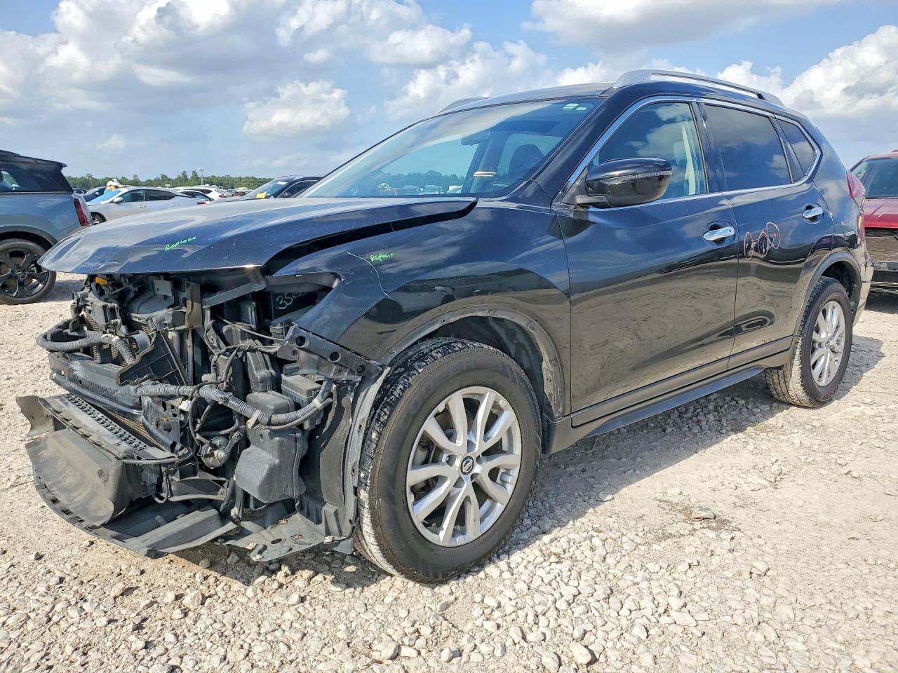 2018 Rogue VIN KNMAT2MT4JP501977 photo 1