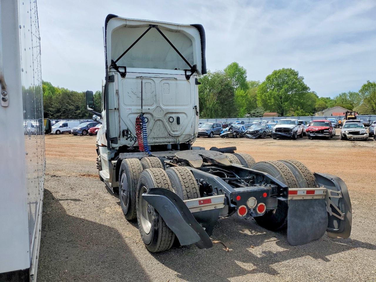 2022 FREIGHTLINER All other VIN 3AKJHLDRXNSNK9742 photo 3