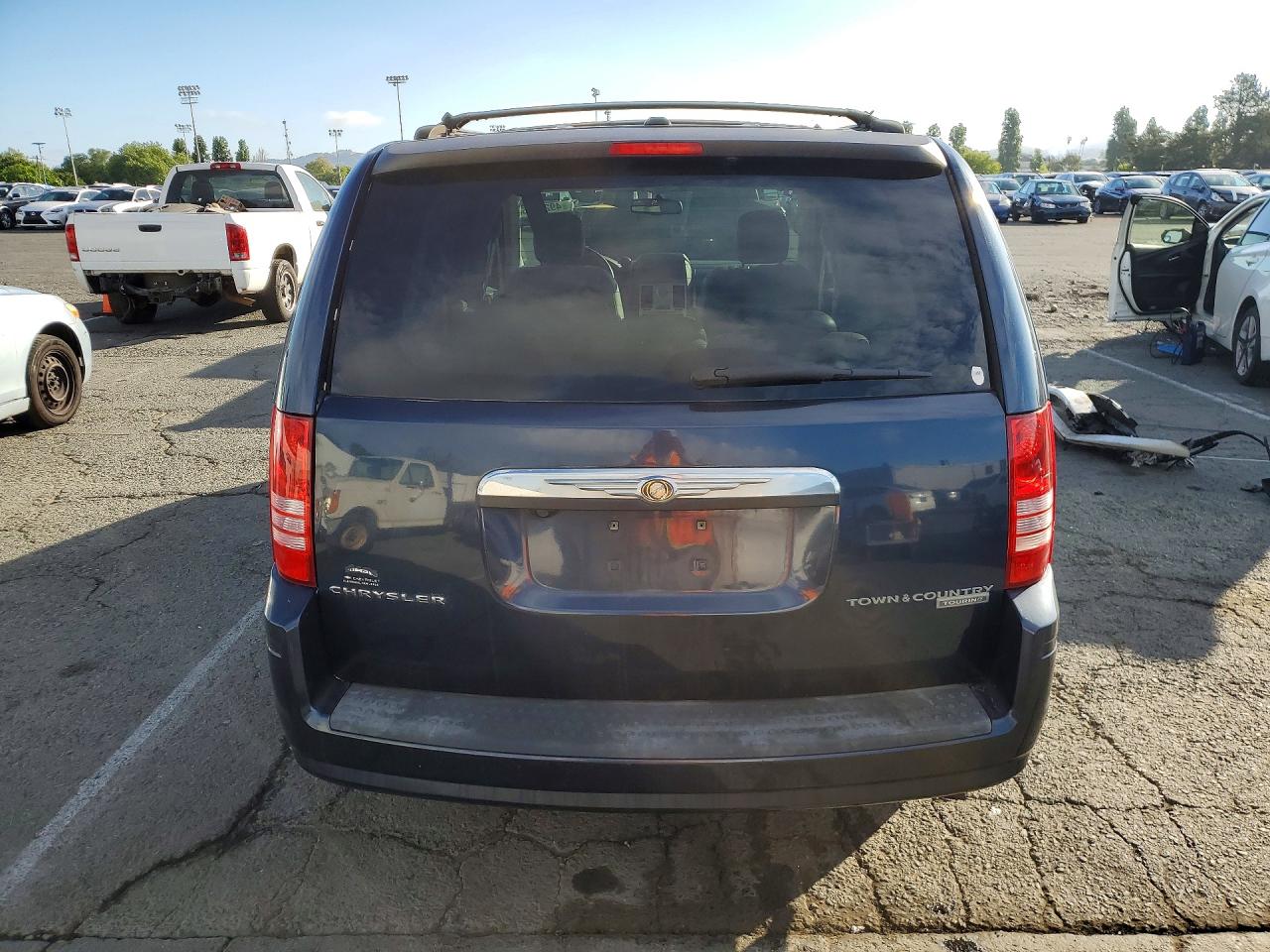 2009 Chrysler Minivan VIN 2A8HR54119R614348 photo 6