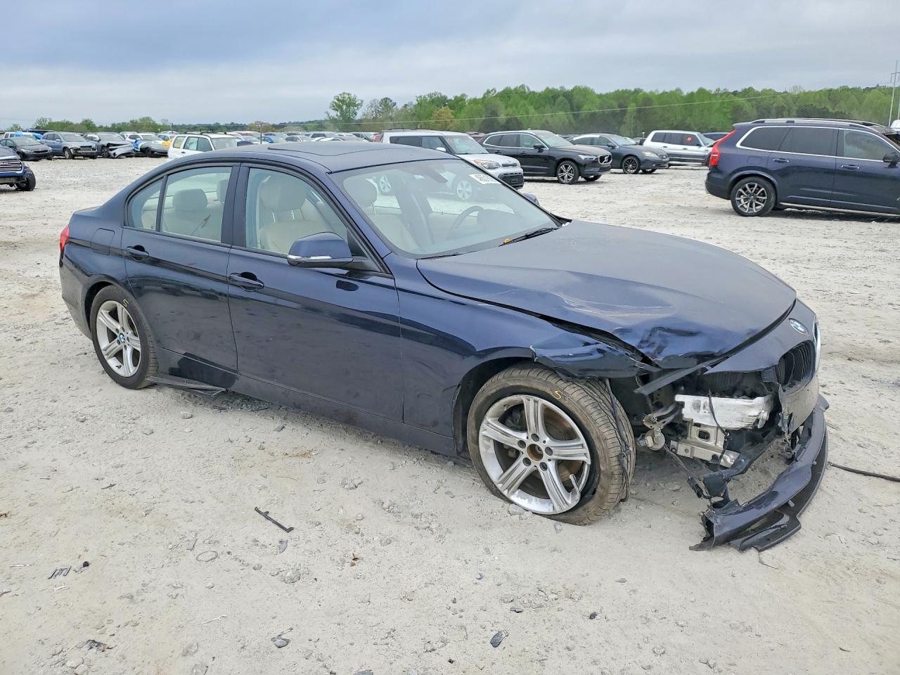 2014 BMW 3 series VIN WBA3B5G56ENS11412 photo 4