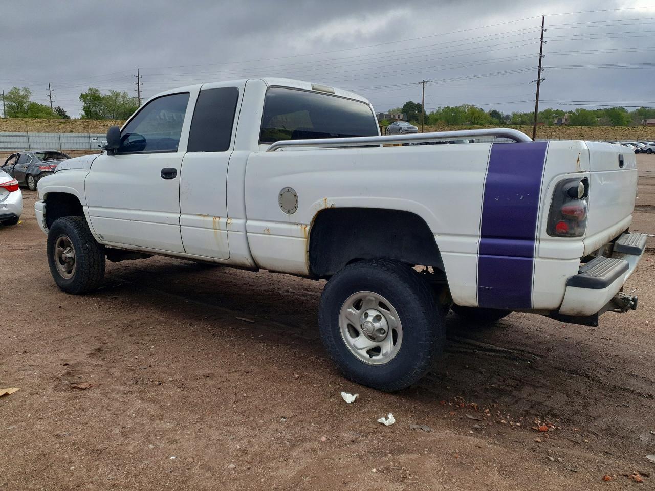 2000 DODGE Ram 1500 VIN 1B7HF13Z9YJ158781 photo 2