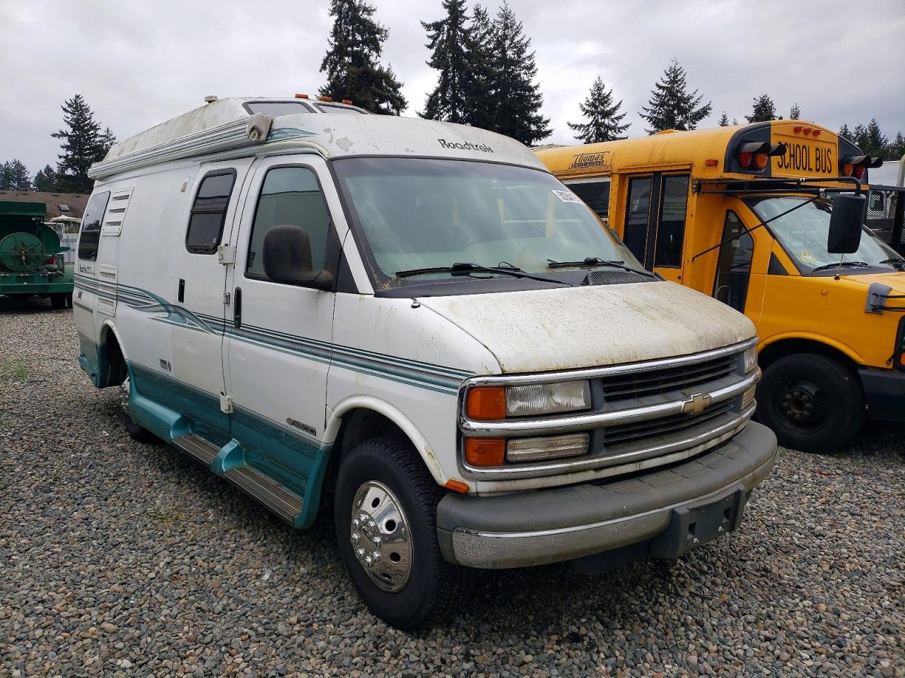 2001 CHEV Express VIN 1GBHG31J7Y1215831 photo 1