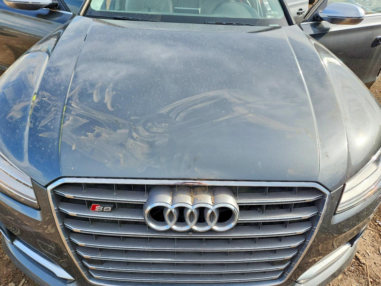 2014 Audi S8 VIN WAUD2AFD1EN002875 photo 11