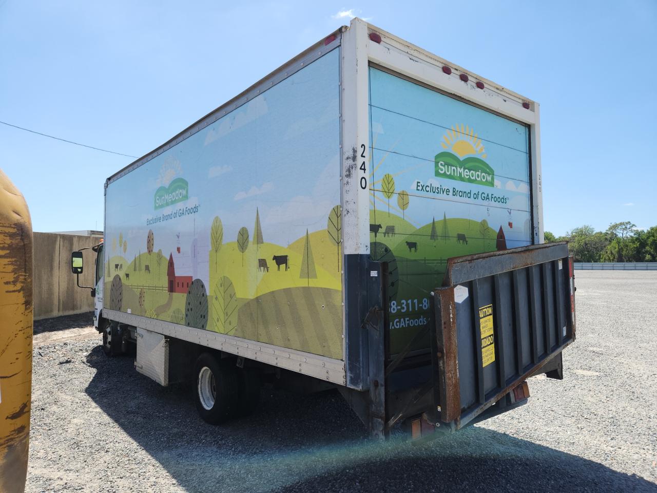 2011 Isuzu Npr VIN JALC4W160B7001407 photo 2